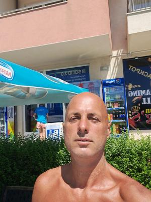 Dimo, 48 yrs.old from DUSSELDORF, Germany