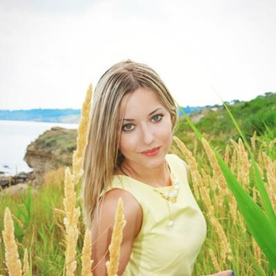 Kristina, 32 yrs.old from Eastern Europe