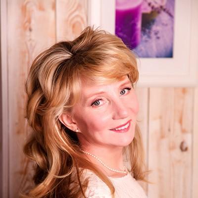 Larisa, 60 yrs.old from Eastern Europe