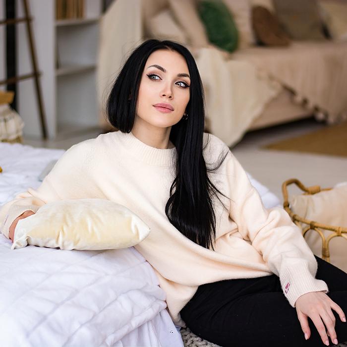Elena, 33 yrs.old from Eastern Europe