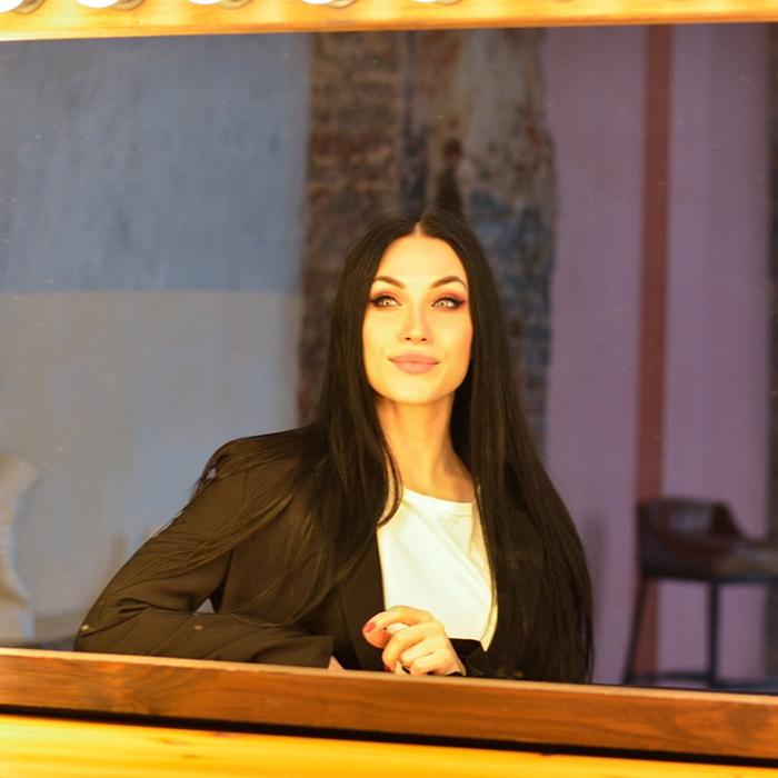 Elena, 33 yrs.old from Eastern Europe