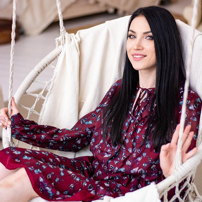 Elena, 33 yrs.old from Eastern Europe