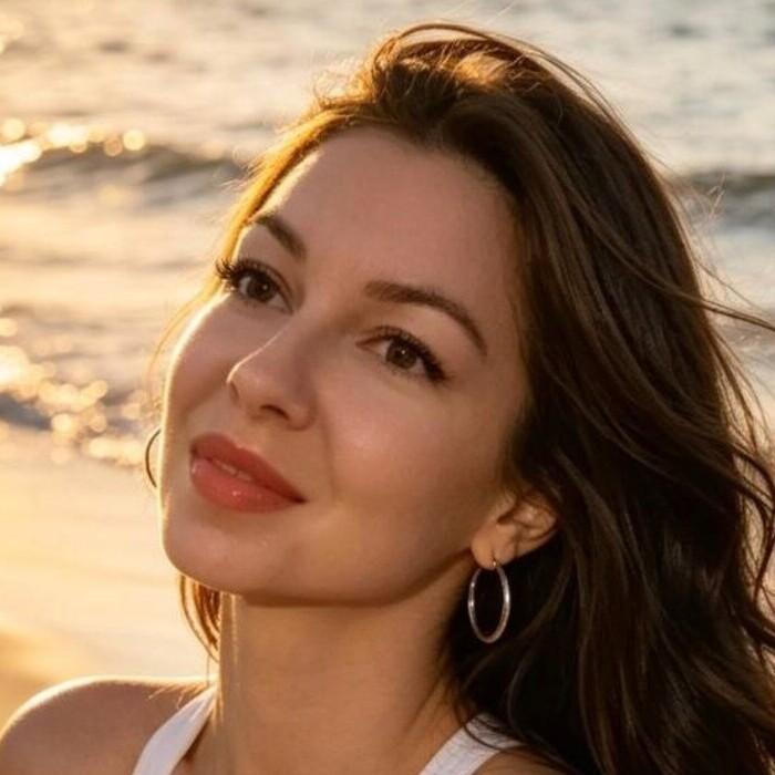 Elena, 41 yrs.old from Eastern Europe