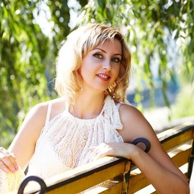 Alla, 45 yrs.old from Khmelnytskyi, Ukraine