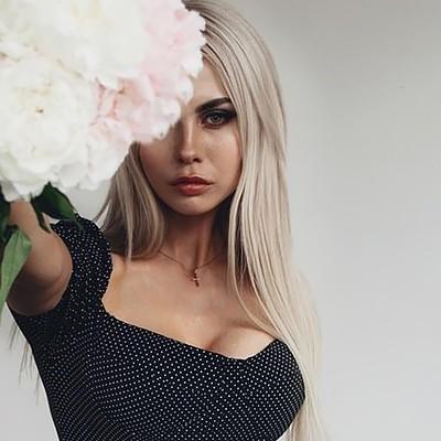 Alina, 29 yrs.old from Eastern Europe