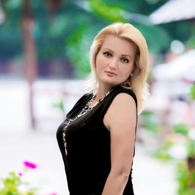 Elina, 49 yrs.old from Vinnitsa, Ukraine