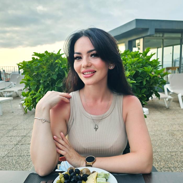 Anna, 37 yrs.old from Mons, Belgium