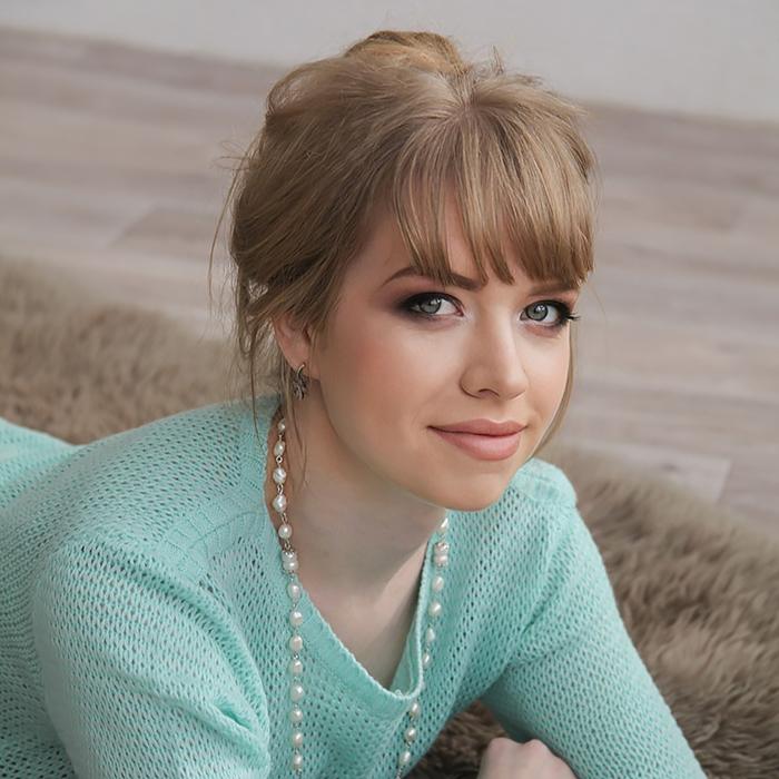 Elena, 32 yrs.old from Eastern Europe