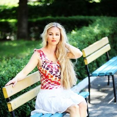 Larisa, 58 yrs.old from Khmelnytskyi, Ukraine
