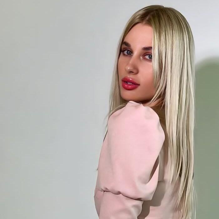 Ekaterina, 28 yrs.old from Eastern Europe