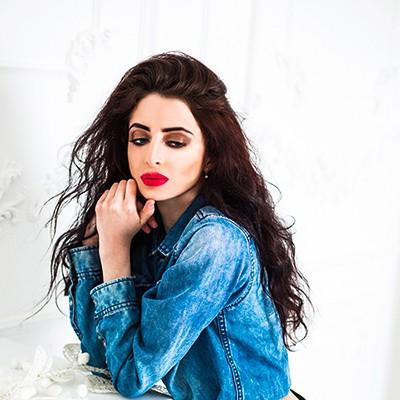 Elena, 27 yrs.old from Smt Tavriv, Ukraine