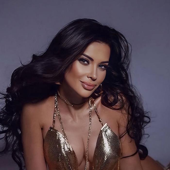 Julia , 40 yrs.old from Donetsk, Ukraine