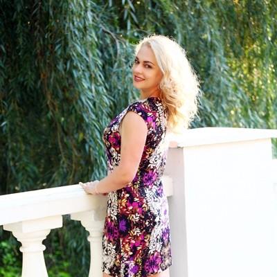Irina, 53 yrs.old from Khmelnytskyi, Ukraine