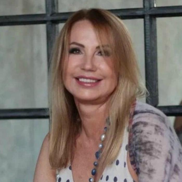 Elena, 58 yrs.old from Eastern Europe