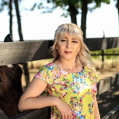 Ludmila, 51 yrs.old from Benderi, Moldova