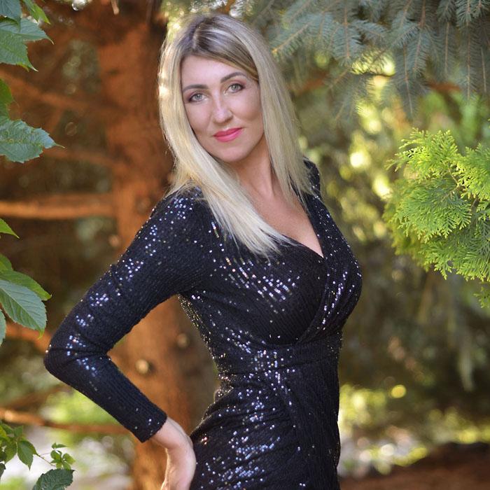 Dinara, 43 yrs.old from Kharkiv, Ukraine