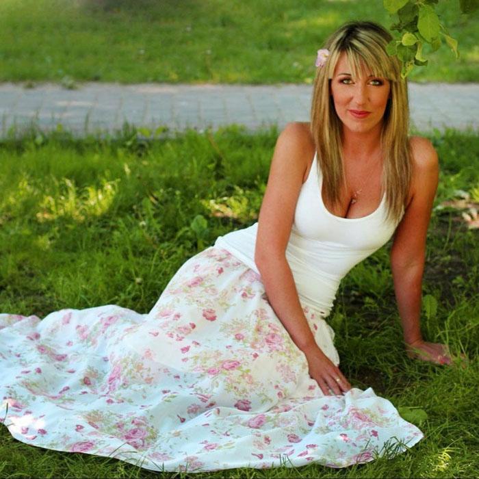 Dinara, 43 yrs.old from Kharkiv, Ukraine