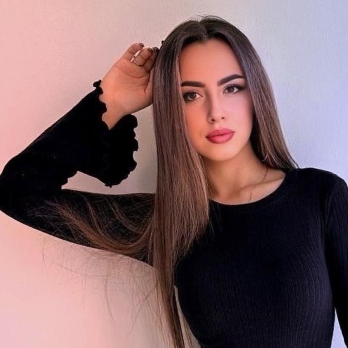 Alina, 23 yrs.old from Eastern Europe Alina, 23 yrs.old from Eastern Europe