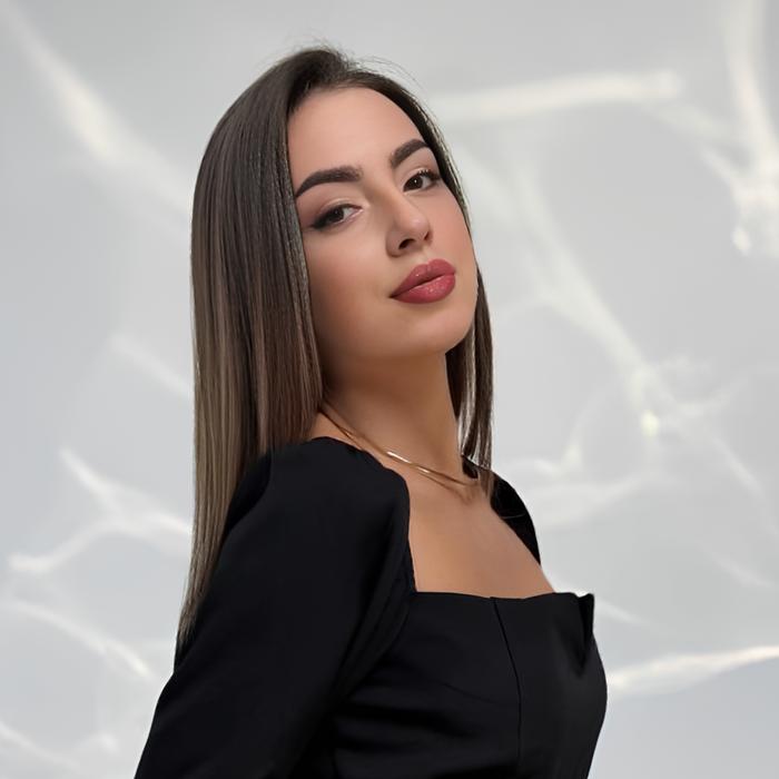 Alina, 23 yrs.old from Eastern Europe Alina, 23 yrs.old from Eastern Europe