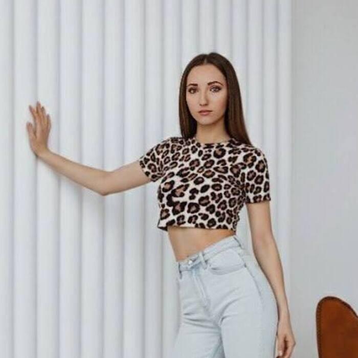 Alyona, 30 yrs.old from Eastern Europe