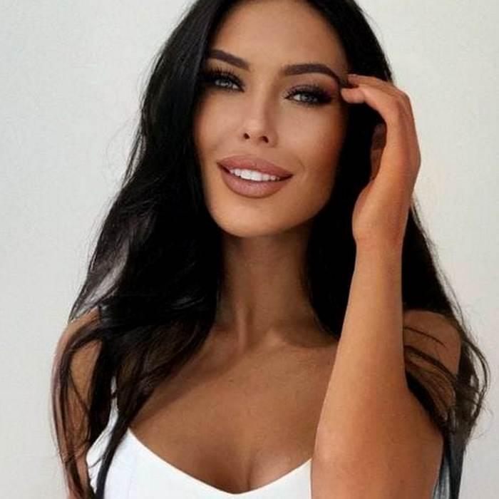 Adelya, 28 yrs.old from Eastern Europe