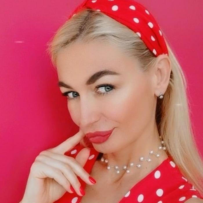 Oksana, 47 yrs.old from Eastern Europe