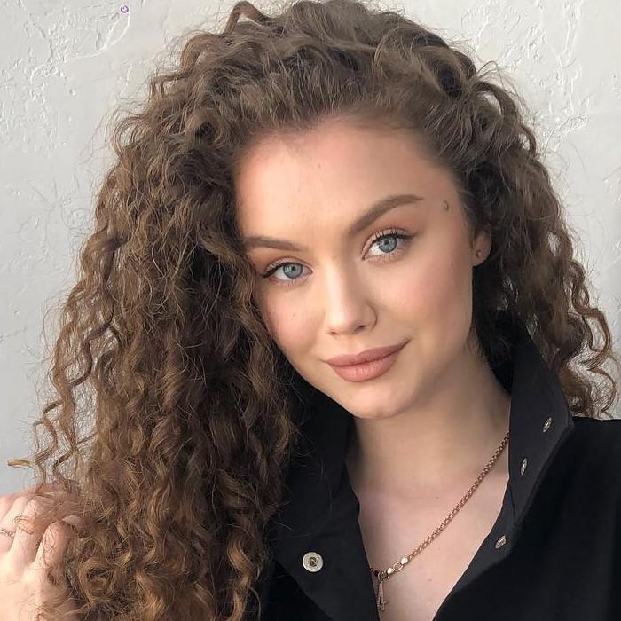 Alina, 24 yrs.old from Eastern Europe