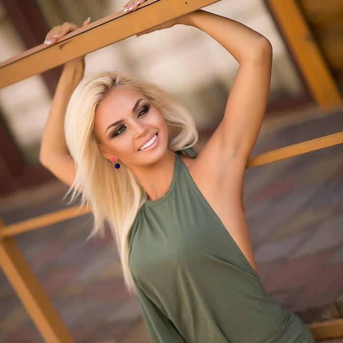 Olesya, 40 yrs.old from Dnepr, Ukraine