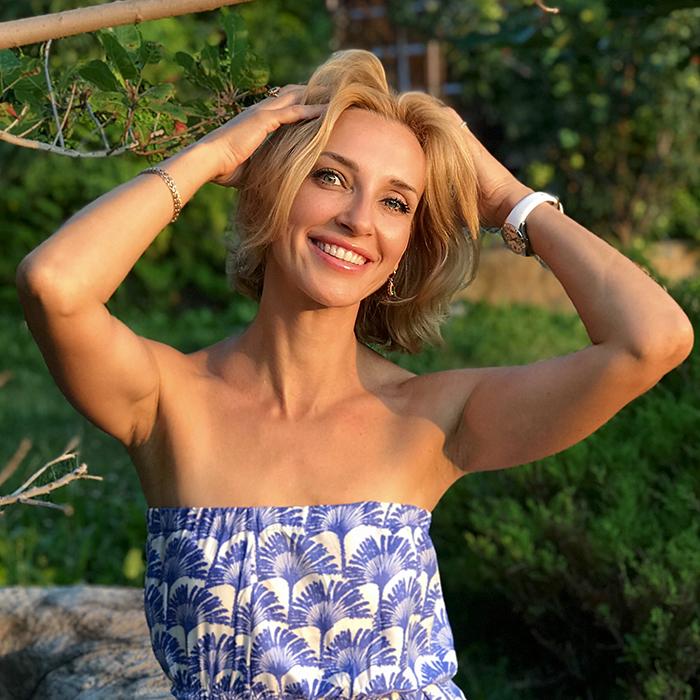 Elena, 50 yrs.old from Eastern Europe