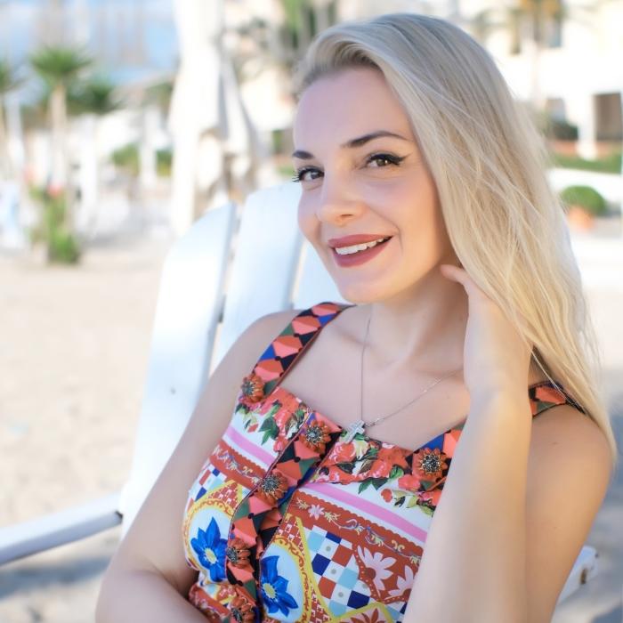 Marina, 41 yrs.old from Segur de Calafell, Spain