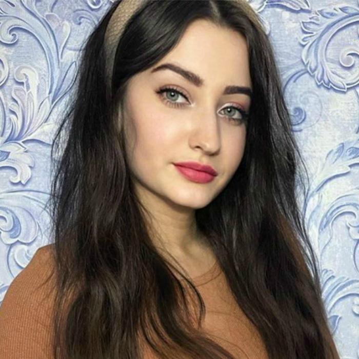 Alina, 28 yrs.old from Eastern Europe