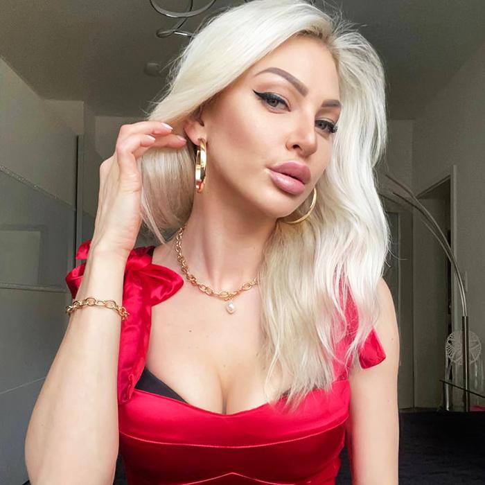 Anna, 37 yrs.old from Bochum, Germany