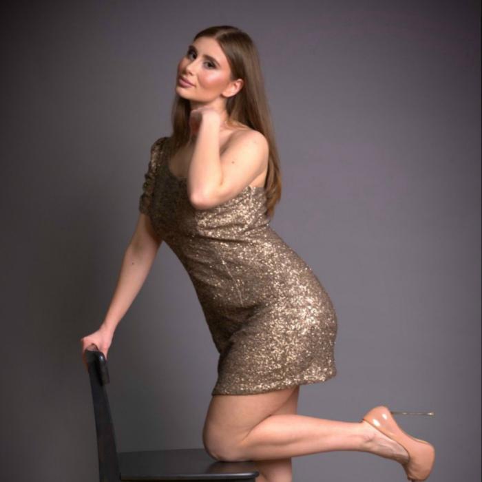 Laura, 24 yrs.old from Eastern Europe