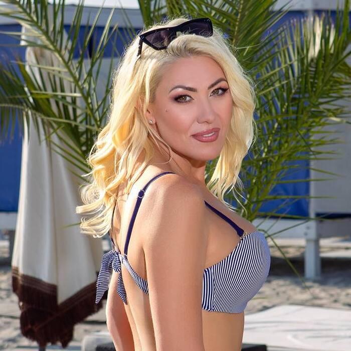 Victoria, 47 yrs.old from Prague, Czech Republic