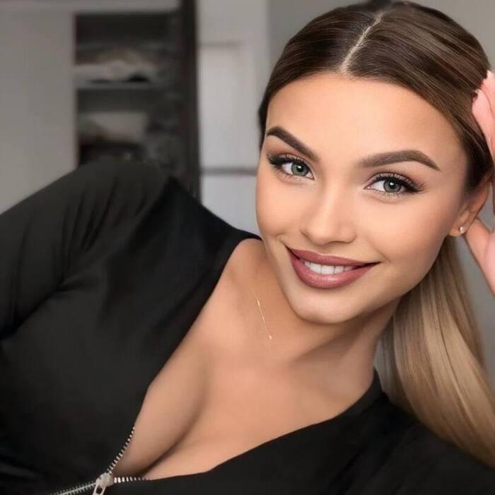 Anna, 19 yrs.old from Chisinau, Moldova