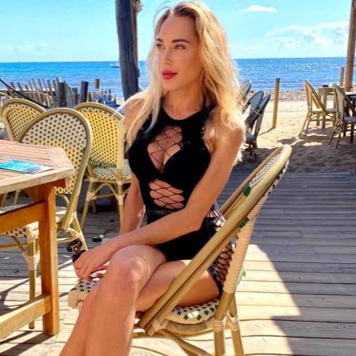 Lesya, 35 yrs.old from Puteaux, France
