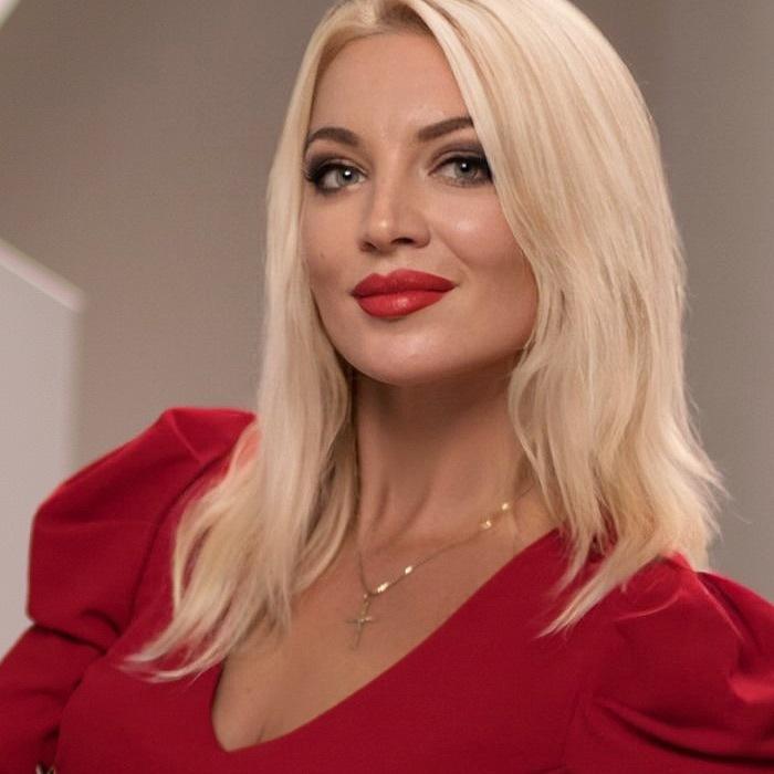 Inna, 49 yrs.old from Chernivtsi, Ukraine