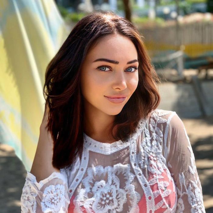 Lilia, 43 yrs.old from Eastern Europe