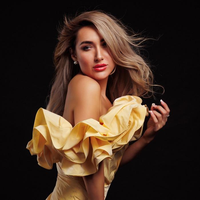 Irina, 35 yrs.old from Milan, Italy