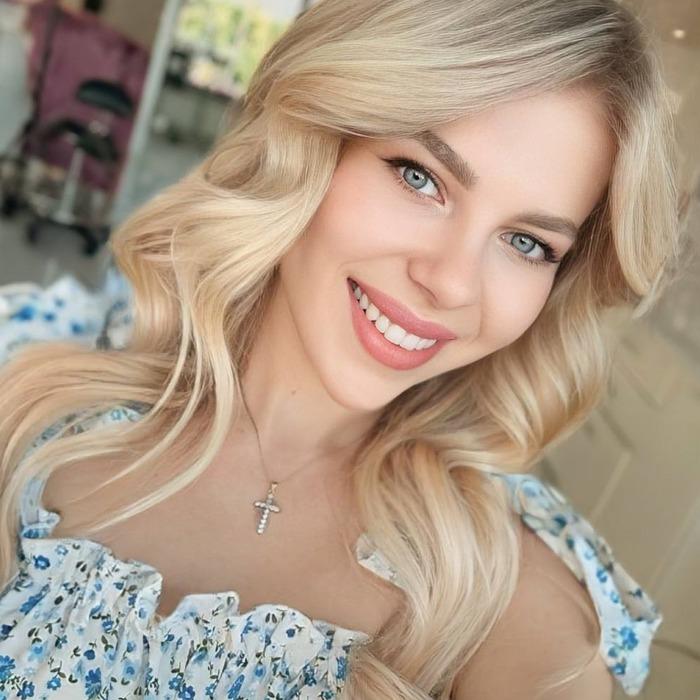 Liana, 26 yrs.old from Rovno, Ukraine