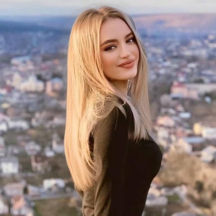 Yana, 22 yrs.old from Kyiv, Ukraine