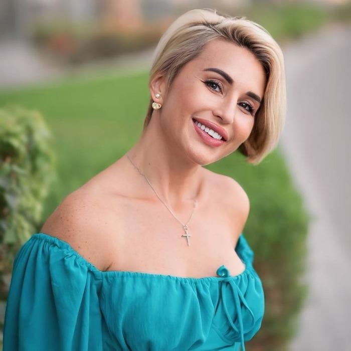 Elena, 51 yrs.old from Dubai, United Arab Emirates