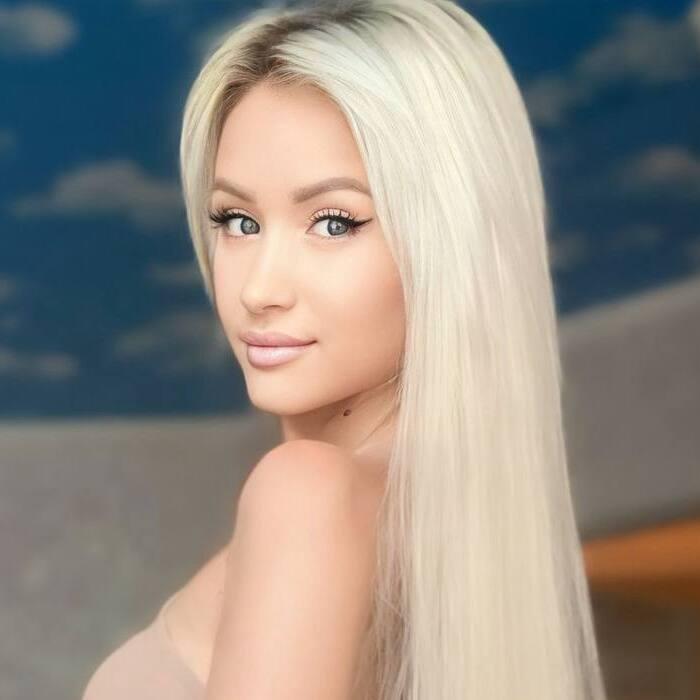 Victoria, 30 yrs.old from Miami, United States