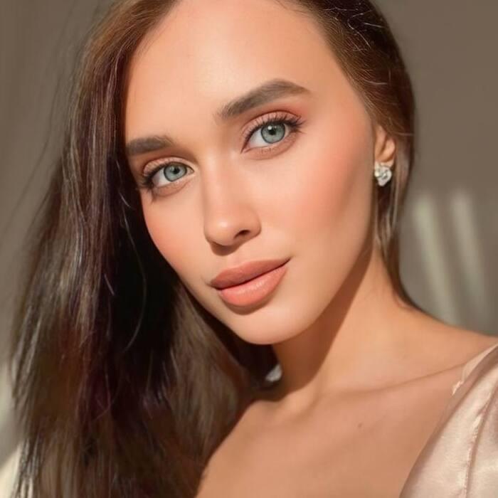Adelina, 22 yrs.old from Texas, United States