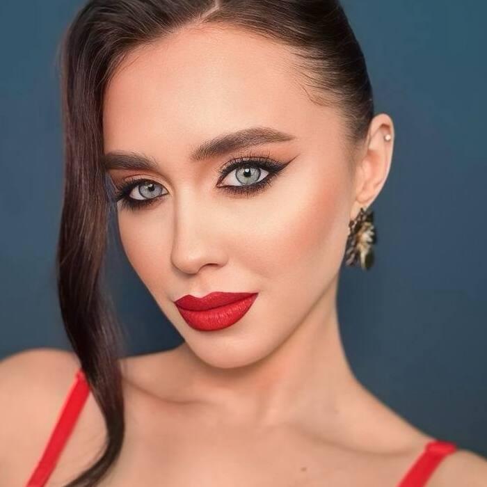 Adelina, 22 yrs.old from Texas, United States