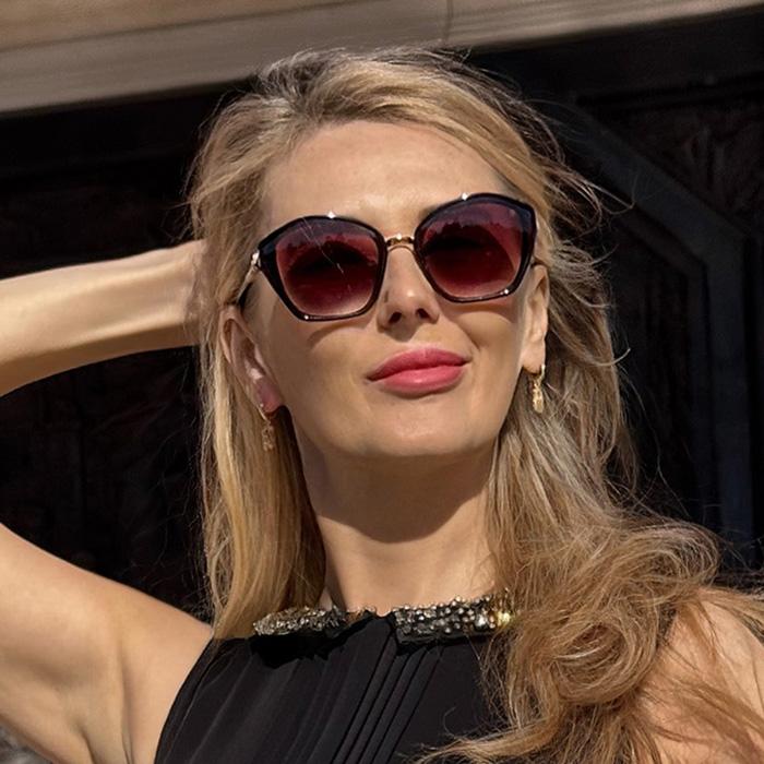 Olga, 53 yrs.old from Eastern Europe
