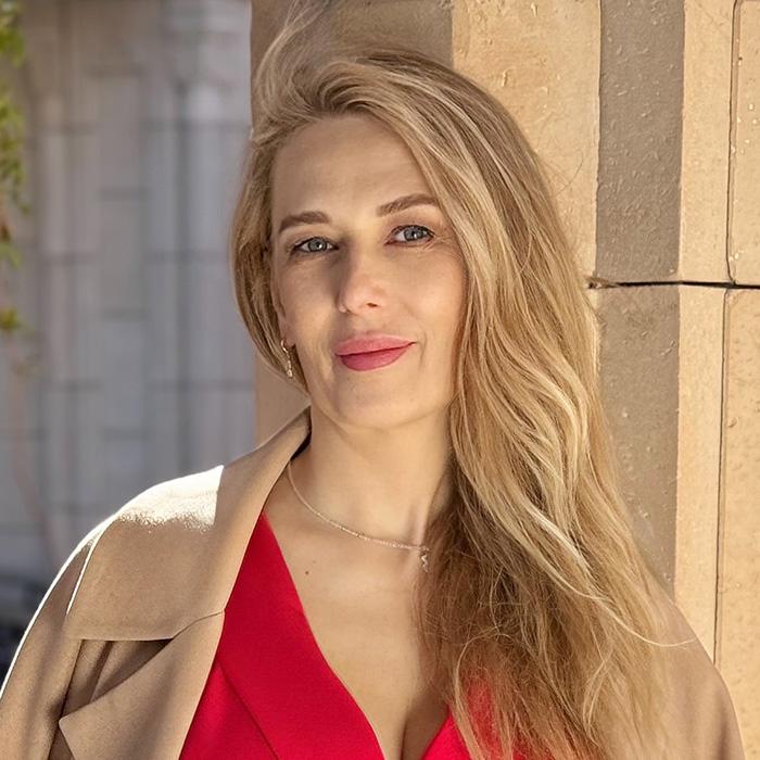 Olga, 53 yrs.old from Eastern Europe