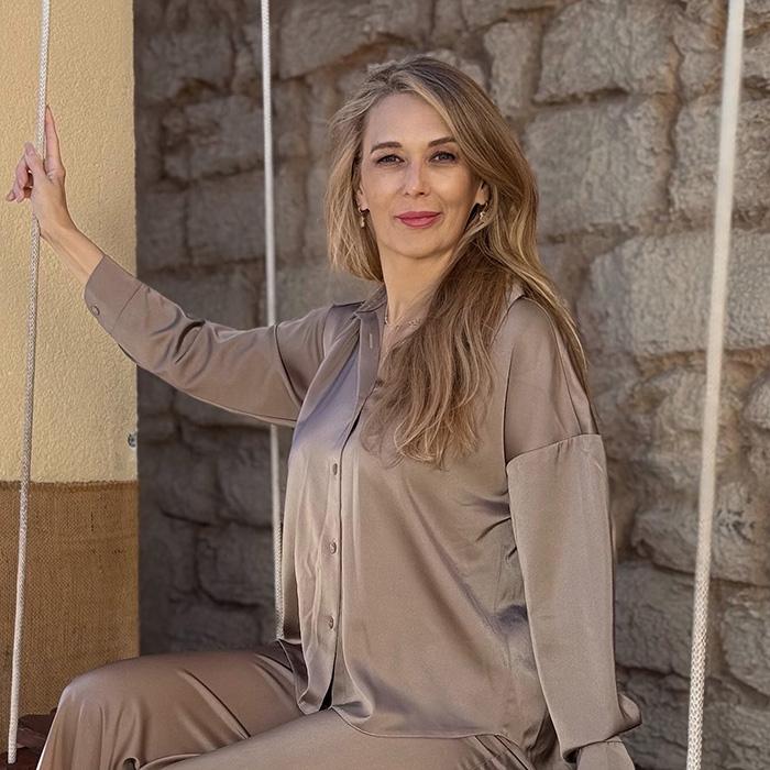 Olga, 53 yrs.old from Eastern Europe