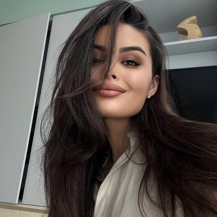 Anna, 24 yrs.old from Hague, Nepal