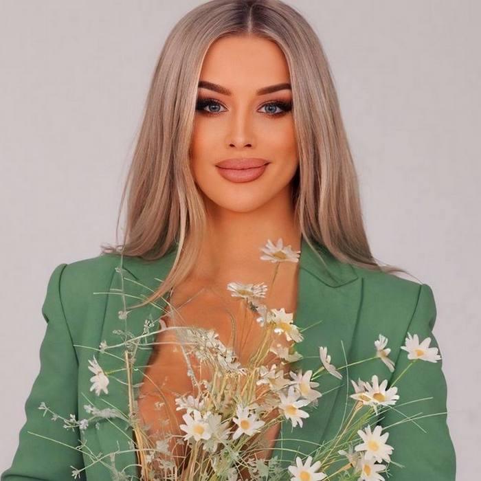 Anna , 37 yrs.old from Hamburg, Germany